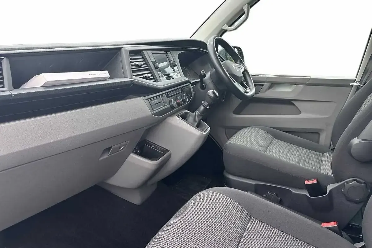 Second-hand VW Transporter Highline 2024 Gri Van