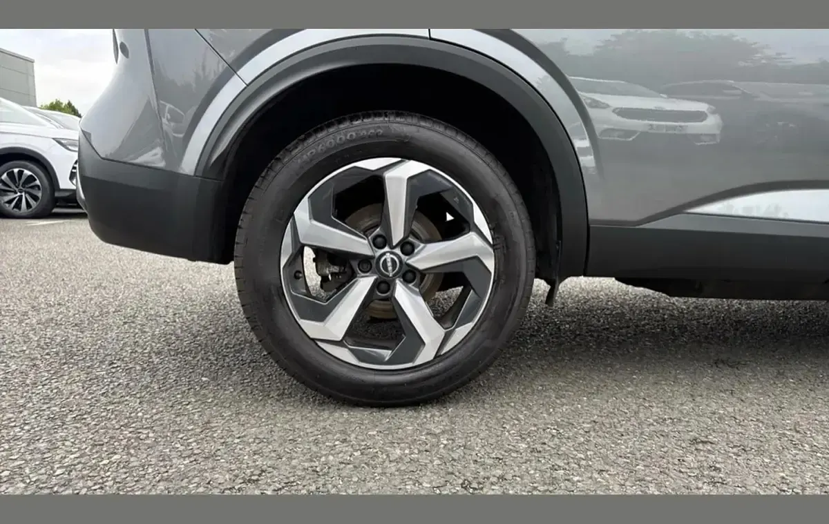Used Nissan Qashqai N-Connecta 138 HP (101 kW) 2022 Grey SUV