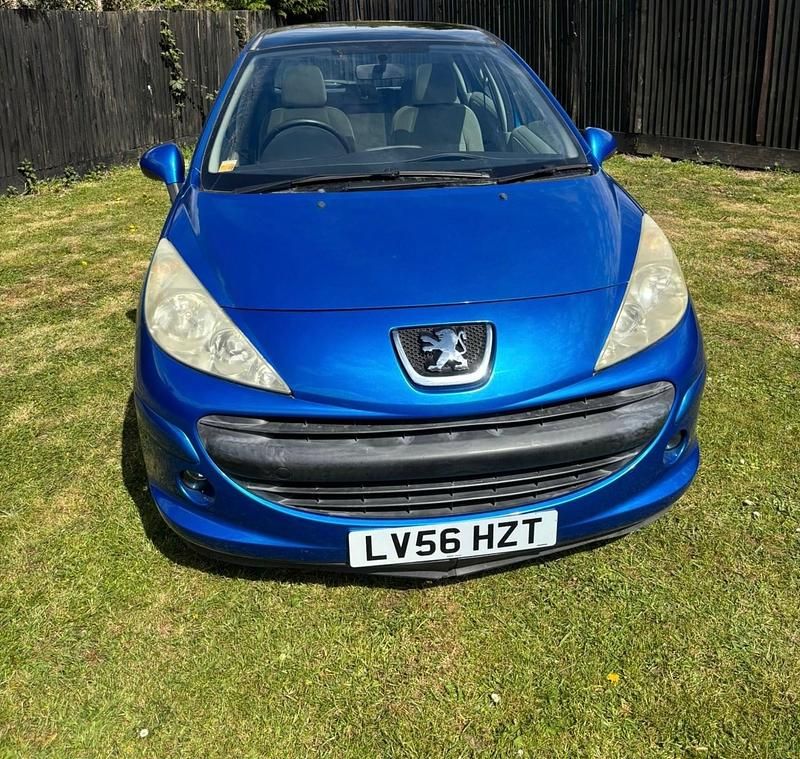 Begagnad Peugeot 207 2006 Blå Halvkombi