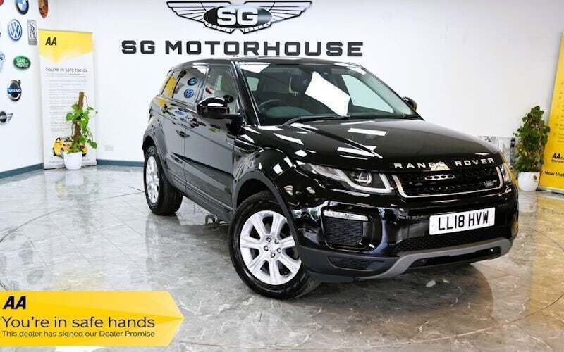 Black Used 2018 Land Rover Range Rover evoque SE Hatchback | £14,495 (Fair price) - Image 1/4