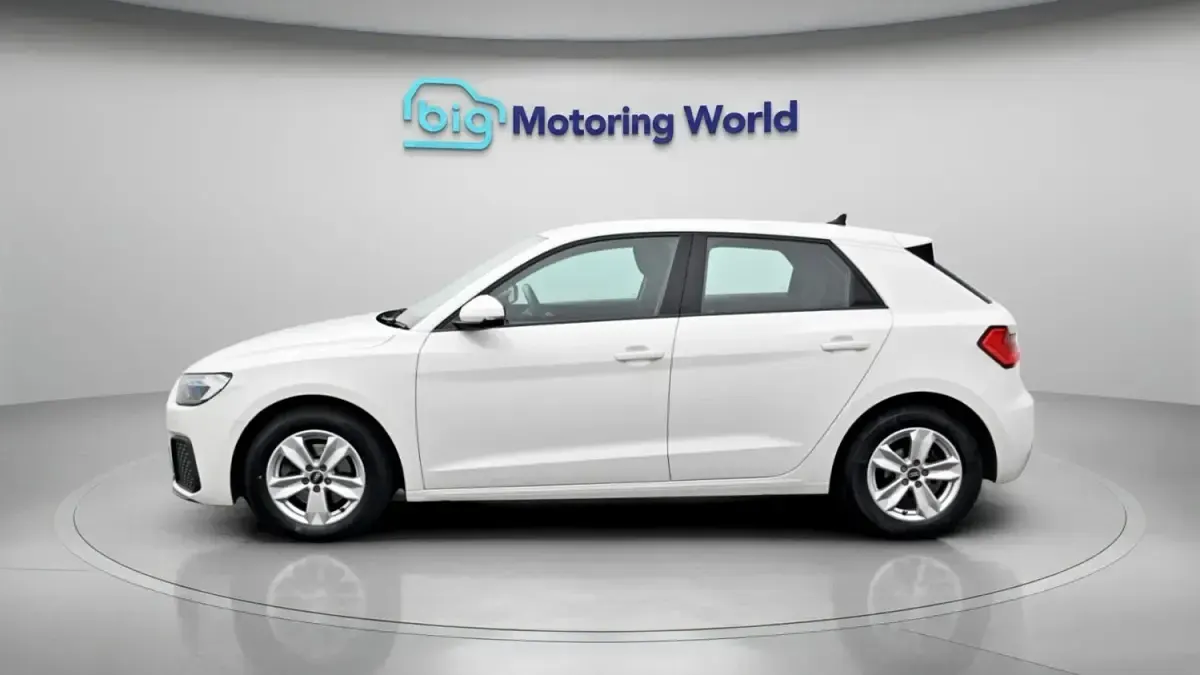 Używany Audi A1 2022 Biały SUV