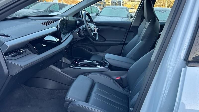 Used Audi Q6 e-tron Sport 285 kW (388 HP) 2025 White SUV