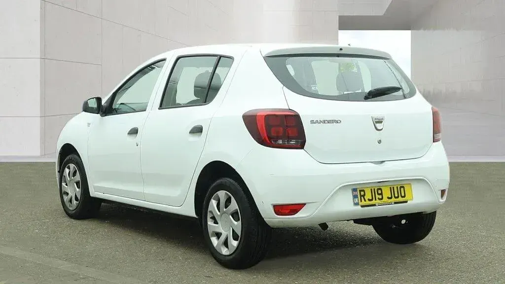 Used Dacia Sandero Essentiel 2019 White Hatchback