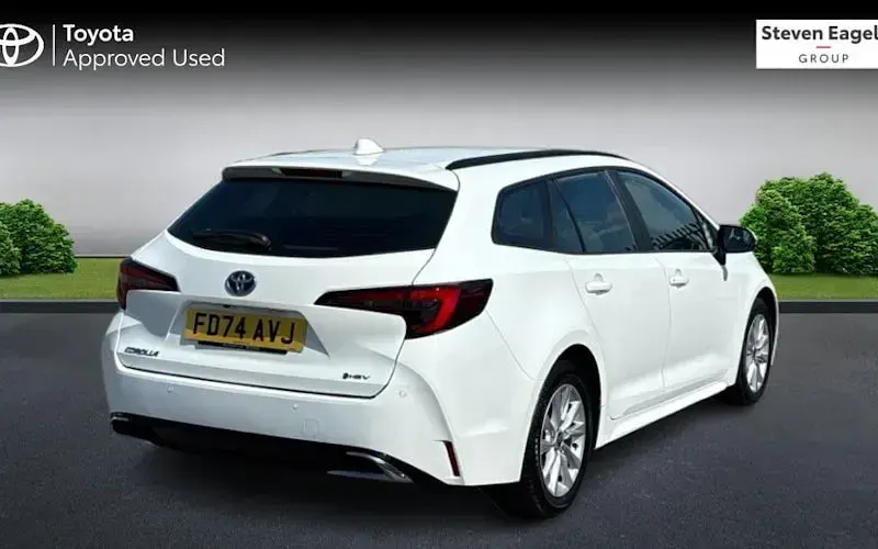 Used Toyota Corolla 140 HP (102 kW) 2026 Estate