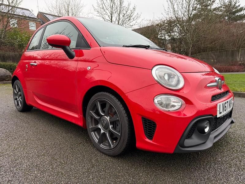 Usado Abarth 595 145 HP (106 kW) 2017 Vermelho Citadino