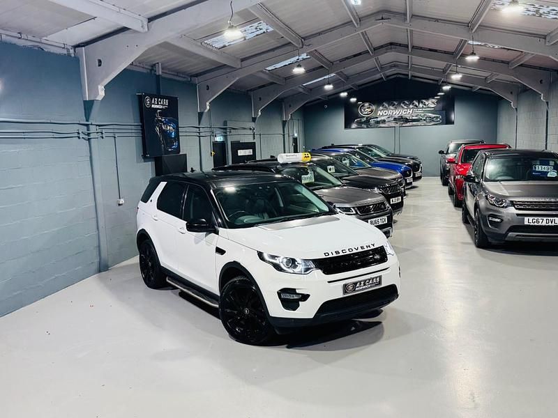 White Used 2015 Land Rover Discovery Sport HSE SUV | £9,495 (A bit pricey) - Image 1/4
