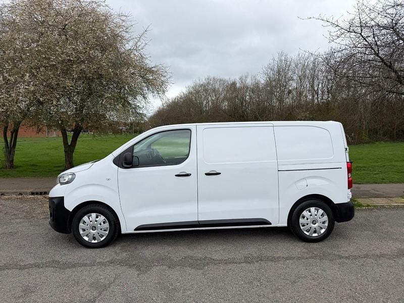 Używany Peugeot Expert Premium 2022 Biały Van