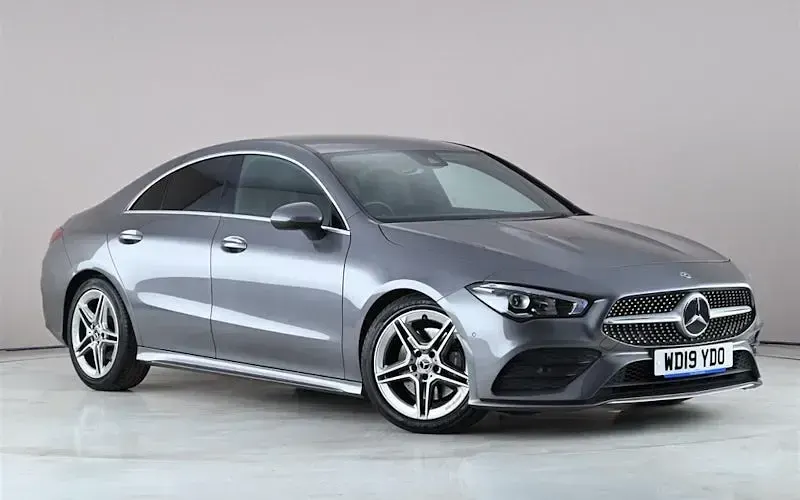 Usado Mercedes CLA200 AMG line 163 CV (119 kW) 2022 Berlina