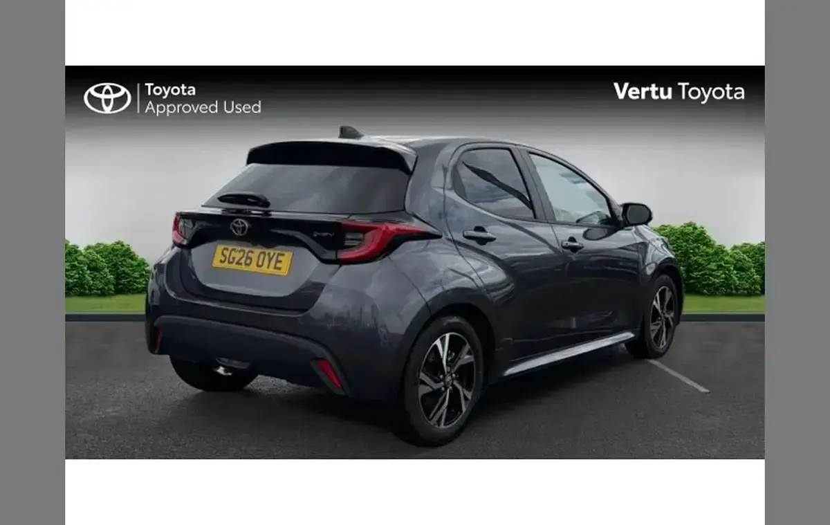 Used Toyota Yaris Design 113 HP (83 kW) 2026 Grey Hatchback