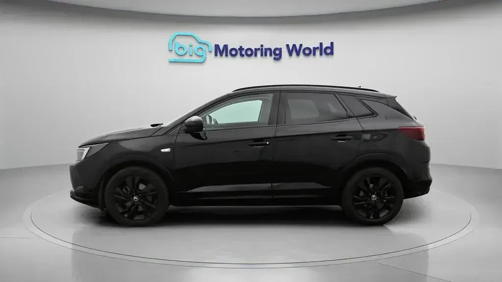 Used Vauxhall Grandland X S 225 HP (165 kW) 2023 Black SUV