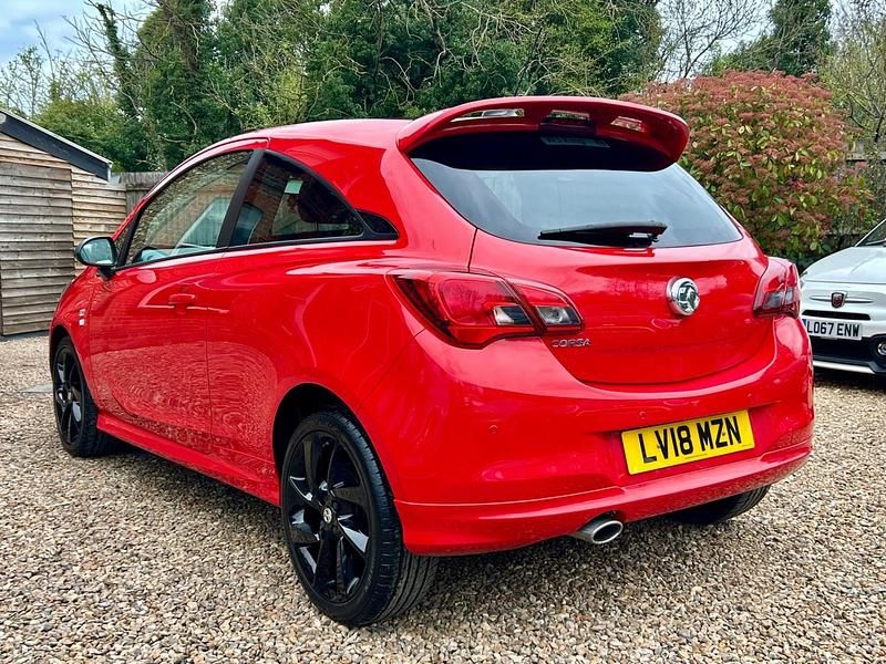 Usado Vauxhall Corsa Edition 75 HP (55 kW) 2018 Vermelho Citadino
