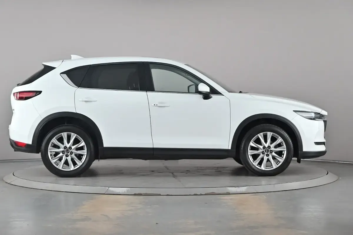 Used Mazda 6 Inclusive 165 HP (121 kW) 2018 White SUV