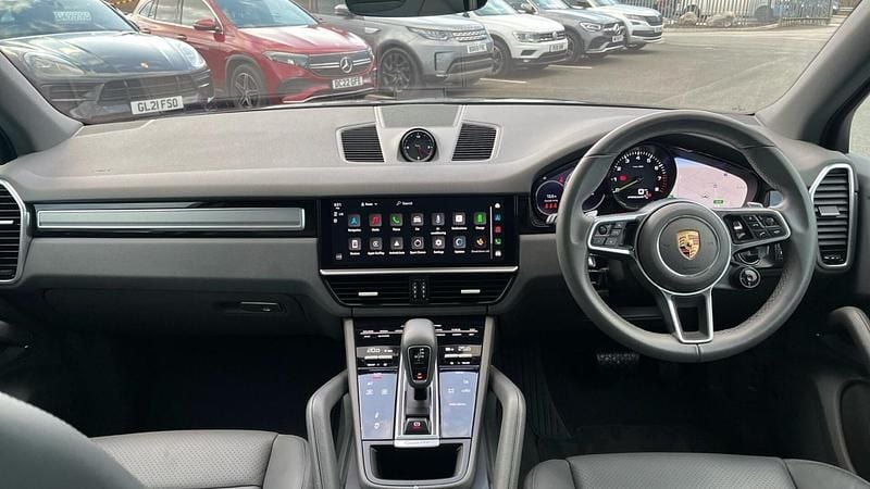 Used Porsche Cayenne Platinum Edition 462 HP (339 kW) 2022 Black SUV