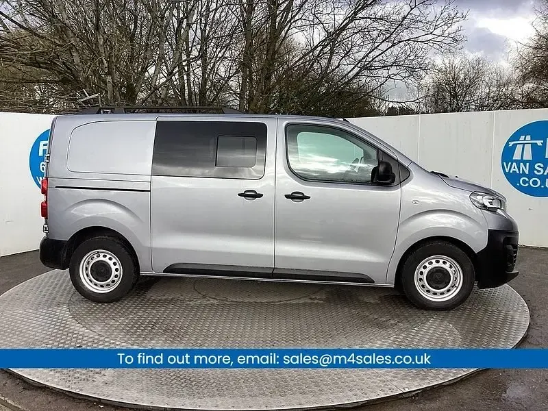 Second-hand Peugeot Expert Premium 2023 Gri Van
