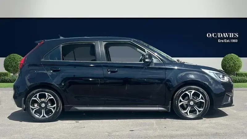 Used MG MG3 Exclusive 106 HP (77 kW) 2019 Black Hatchback