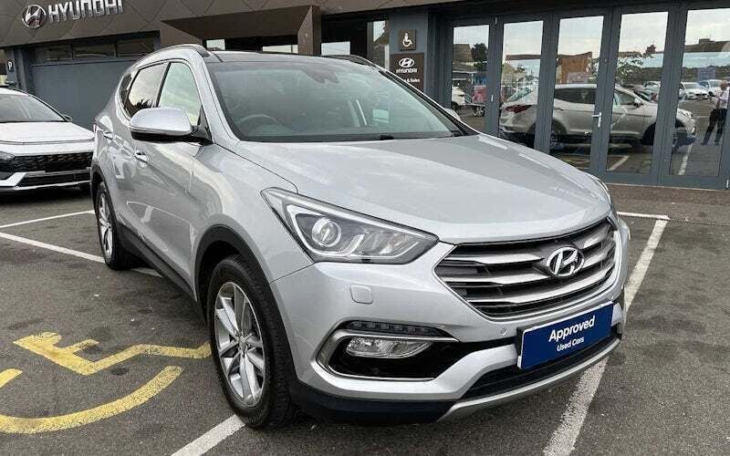 Silver Used 2015 Hyundai Santa Fe Premium SE SUV | £15,995 (Fair price) - Image 1/4
