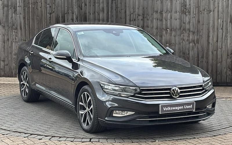 Used 2022 VW Passat SEL Sedan | £15,599 (Fair price) - Image 1/3