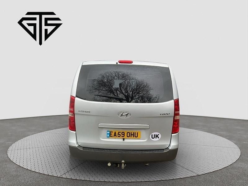 Used Hyundai I800 Style 2009 Silver MPV