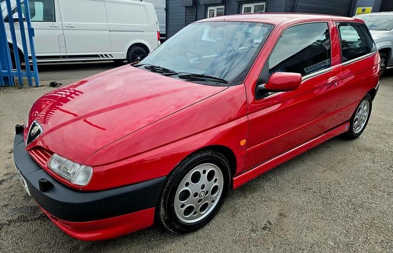 Used Alfa Romeo 145 1997 Red Hatchback