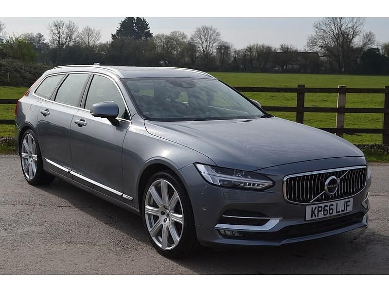 Used Volvo V90 Inscription 235 HP (172 kW) 2016 Grey Estate