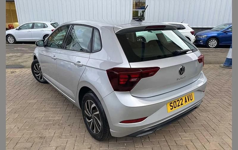Used VW Polo Life 95 HP (69 kW) 2022 Silver Hatchback
