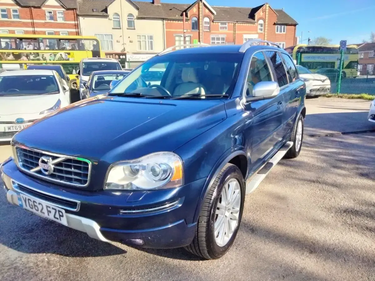 Usado Volvo XC90 Executive 200 CV (147 kW) 2012 Azul SUV