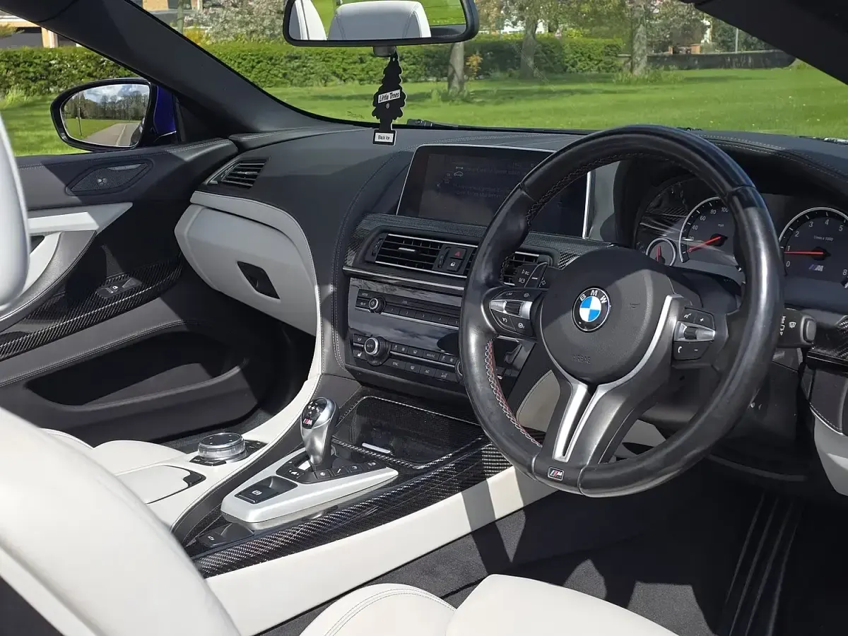 Used BMW M6 Cabriolet Impressive 2015 Blue Cabriolet