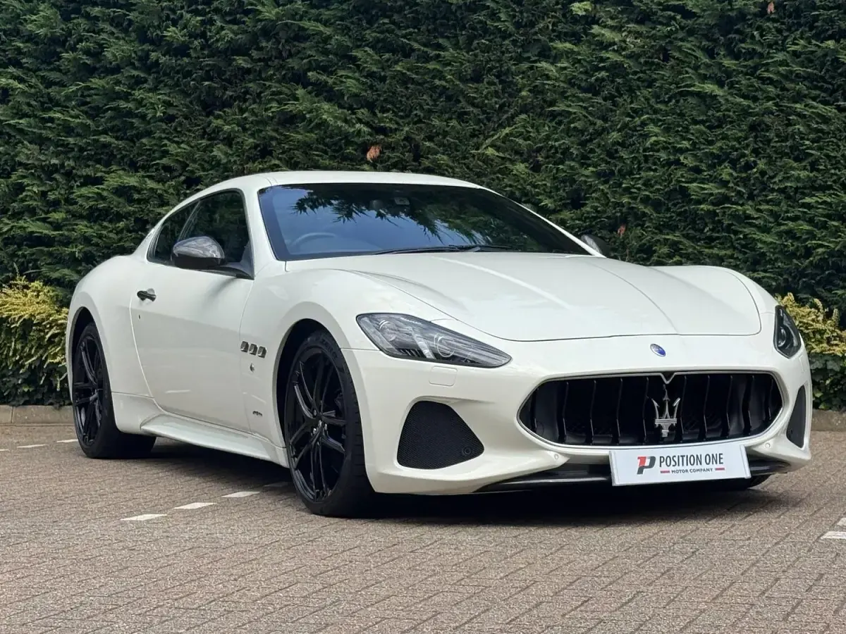 Used Maserati Granturismo 460 HP (338 kW) 2018 White Coupe