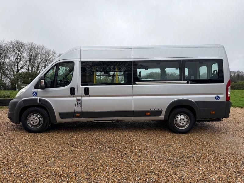 Used Citroën Relay 130 HP (95 kW) 2012 Silver Van