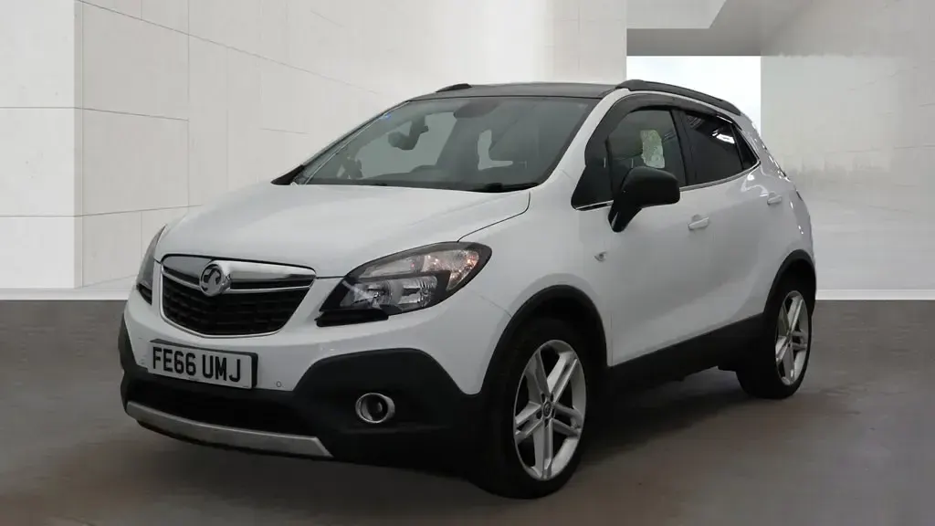 Used Vauxhall Mokka Edition 136 HP (100 kW) 2016 White SUV