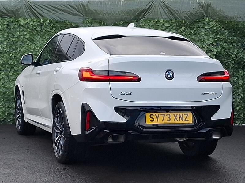 Usado BMW X4 M Sport 187 CV (137 kW) 2023 Blanco SUV