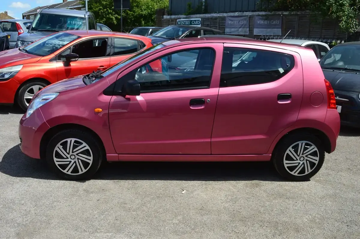 Used Suzuki Alto 68 HP (50 kW) 2014 Pink Hatchback