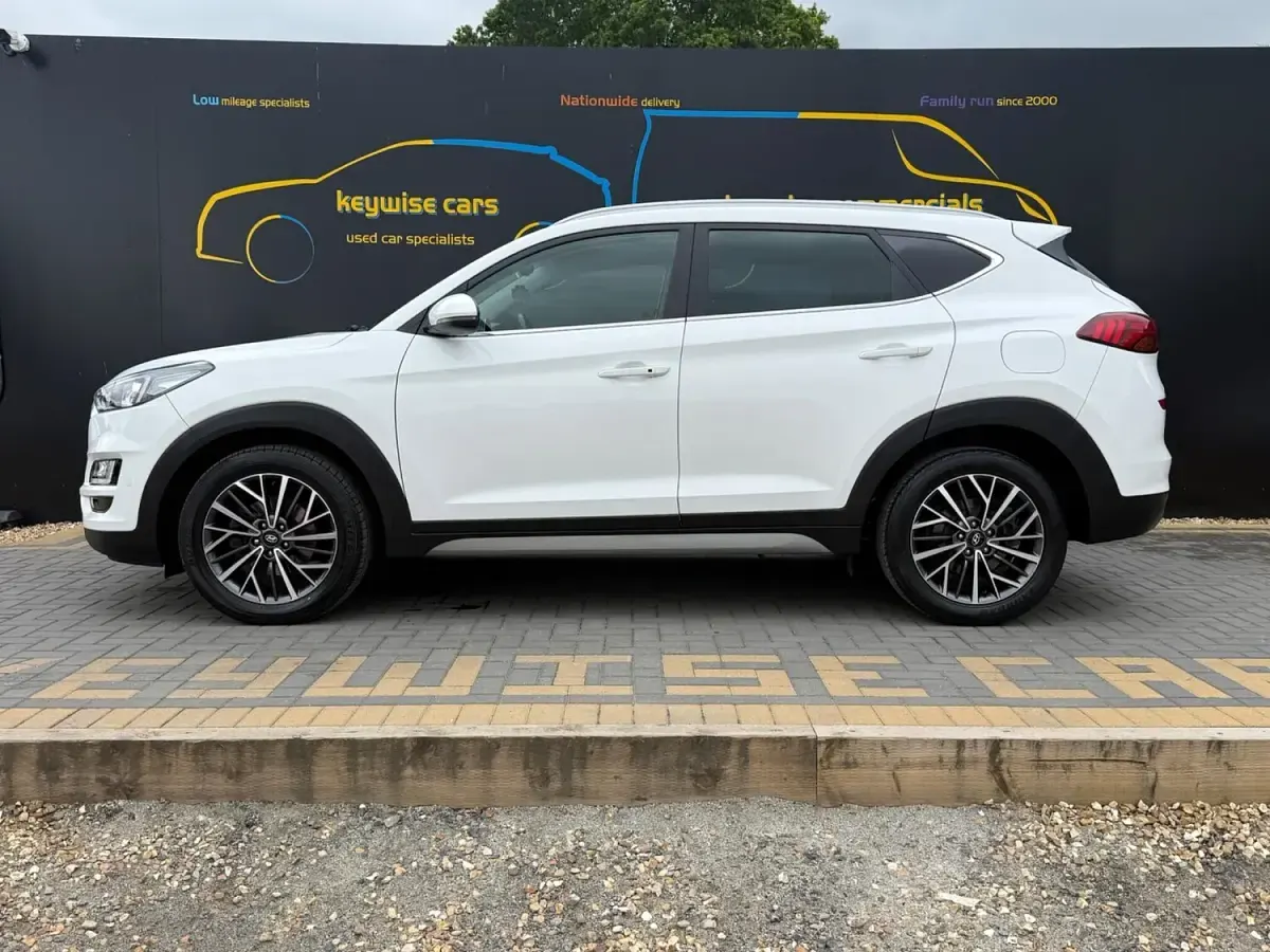 Used Hyundai Tucson Premium 177 HP (130 kW) 2018 White SUV
