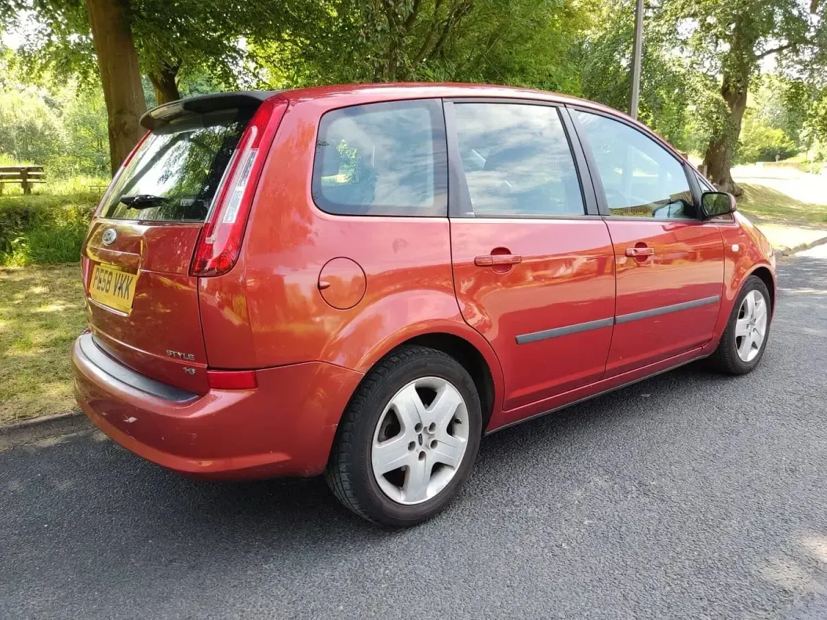 Used Ford C-MAX Style 100 HP (73 kW) 2008 Red MPV