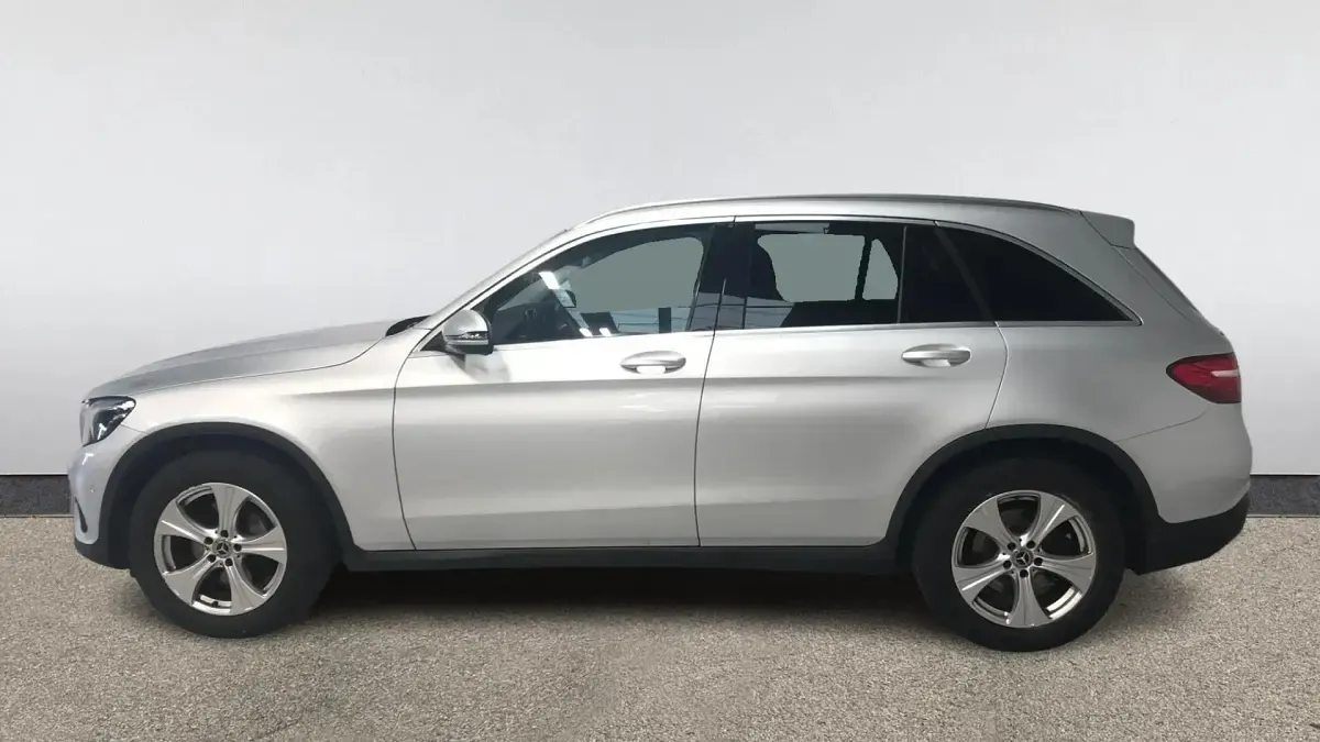 Usado Mercedes GLC250 204 HP (150 kW) 2018 Prateado SUV