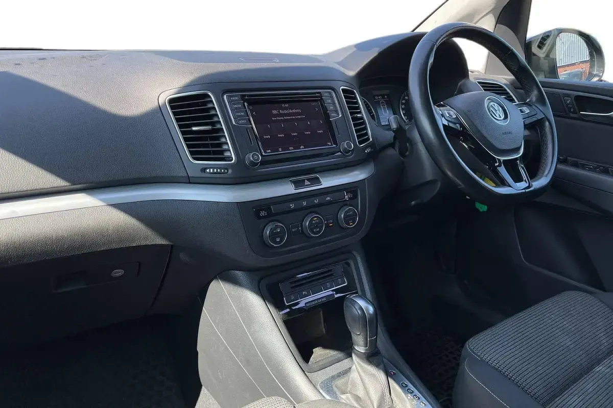 Used VW Sharan SE 150 HP (110 kW) 2018 Black MPV