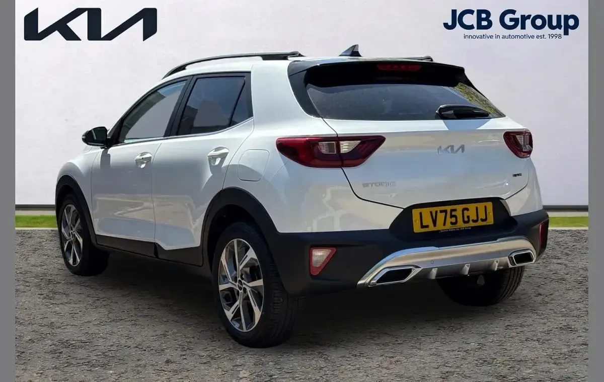 Used Kia Stonic GT-Line S 100 HP (73 kW) 2025 White SUV