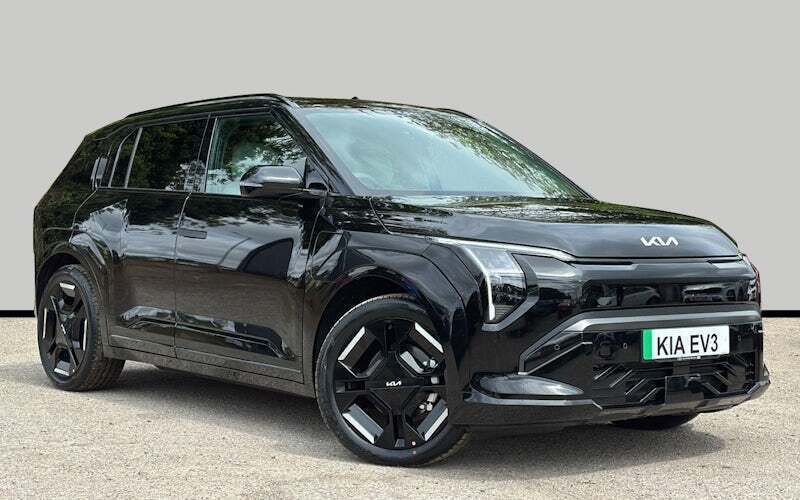 New 2025 Kia EV3 GT-Line SUV | £38,039 (A bit pricey) - Image 1/4