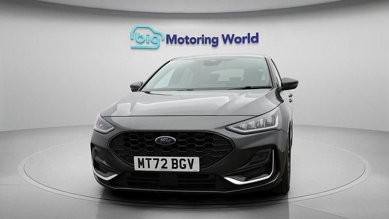 Used Ford Focus ST-Line 120 HP (88 kW) 2022 Grey Hatchback