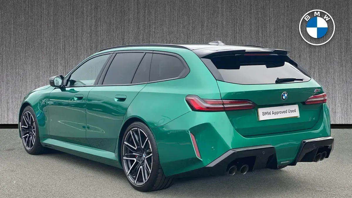 Used BMW M5 Comfort Edition 717 HP (527 kW) 2026 Green Estate