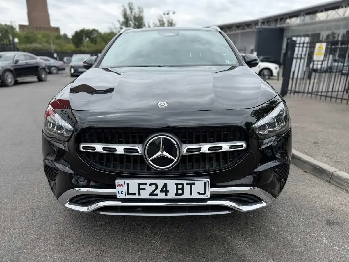 Used Mercedes GLA200 Executive 2024 Black SUV