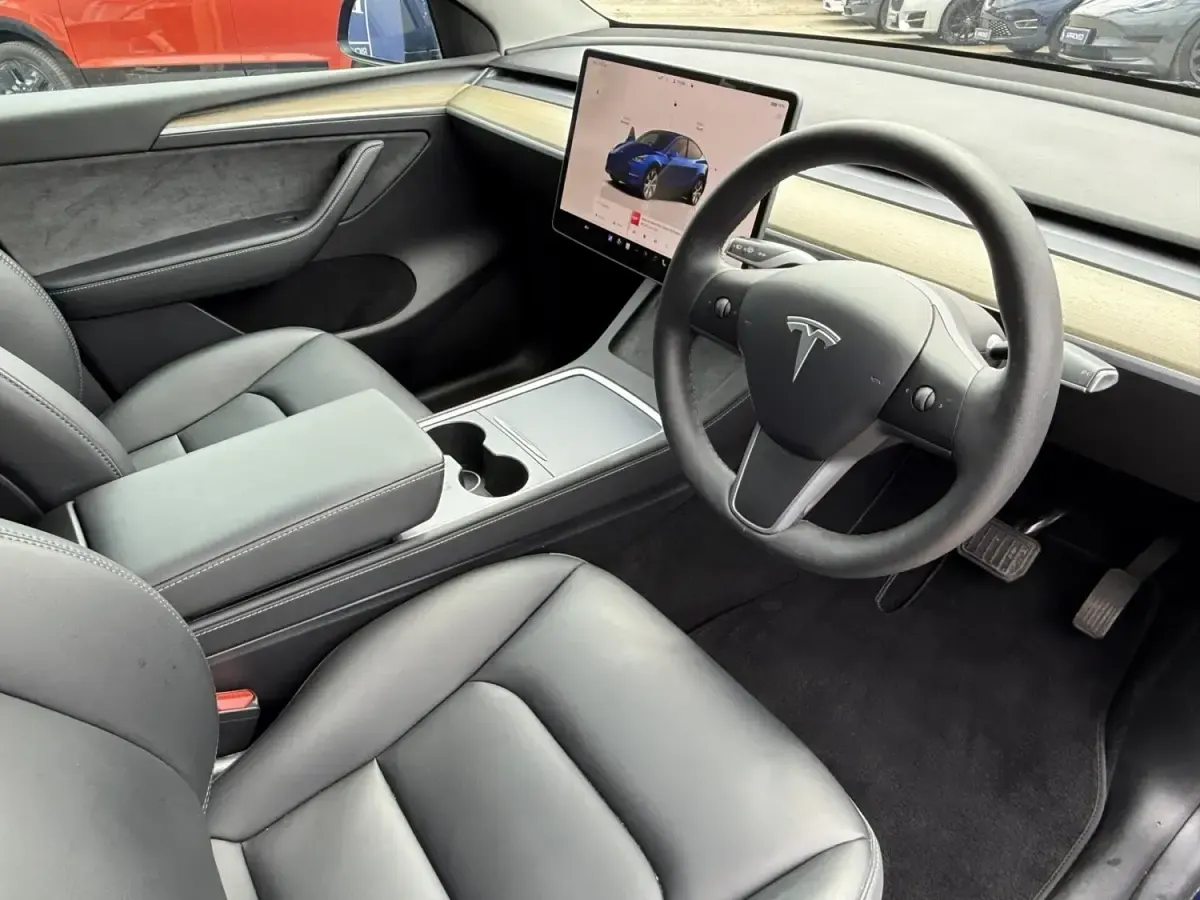 Usado Tesla Model Y RWD 58 kW (79 CV) 2023 Azul SUV