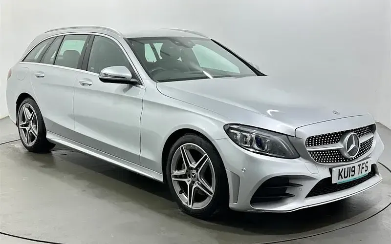 Second-hand Mercedes C220 AMG Line Premium 194 CP (142 kW) 2019 Break