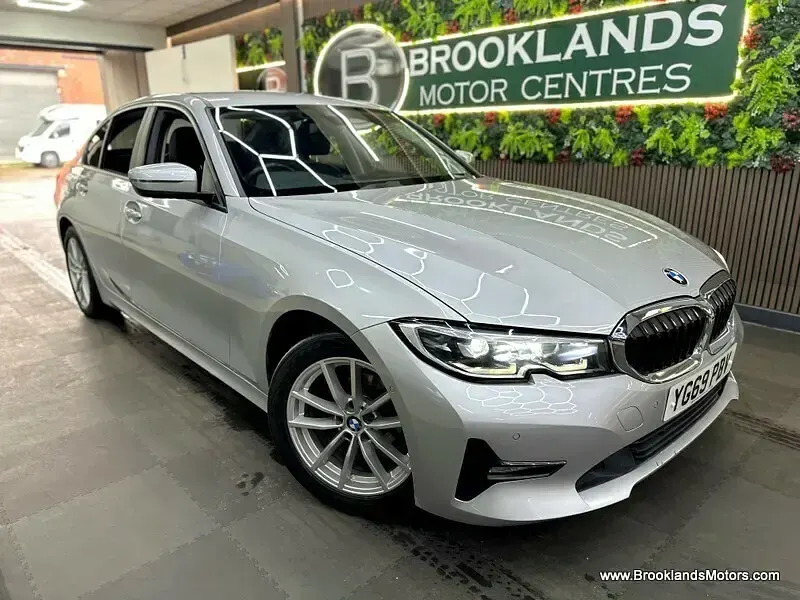 Used BMW 318 2019 Silver Sedan