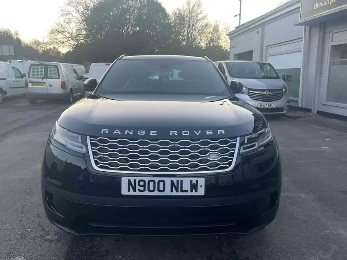 Used Land Rover Range Rover Velar SE 177 HP (130 kW) 2020 Black SUV