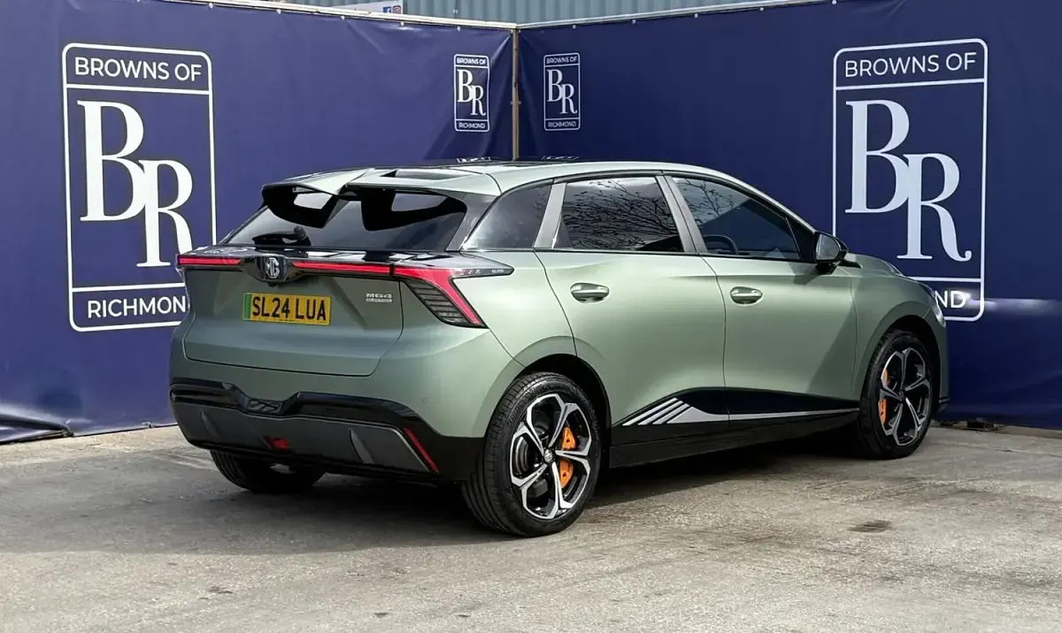 Used MG MG4 EV 63 kW (87 HP) 2024 Green Hatchback
