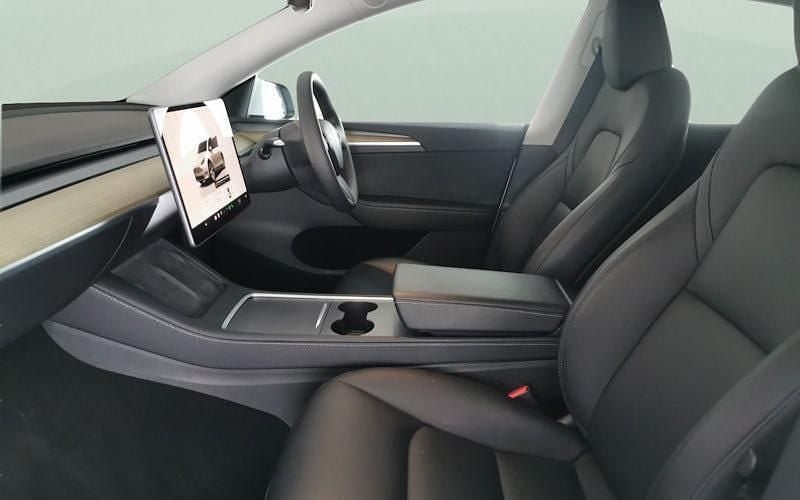 Used Tesla Model Y RWD 219 kW (299 HP) 2024 SUV