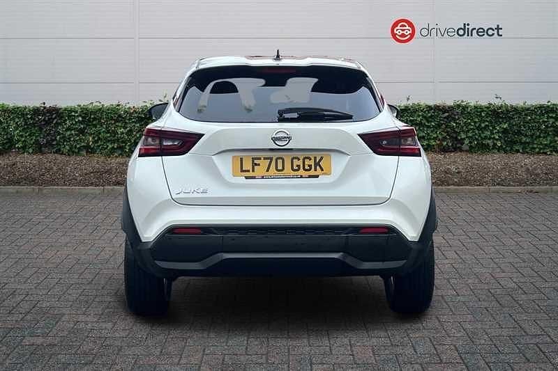 Used Nissan Juke N-Connecta 114 HP (83 kW) 2020 White SUV