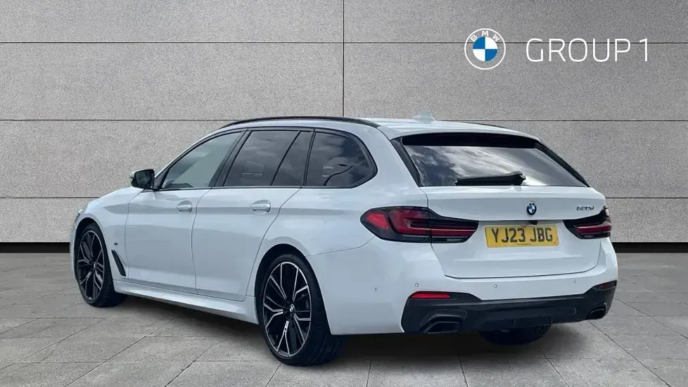 Used BMW 520 M Sport 190 HP (139 kW) 2023 White Estate