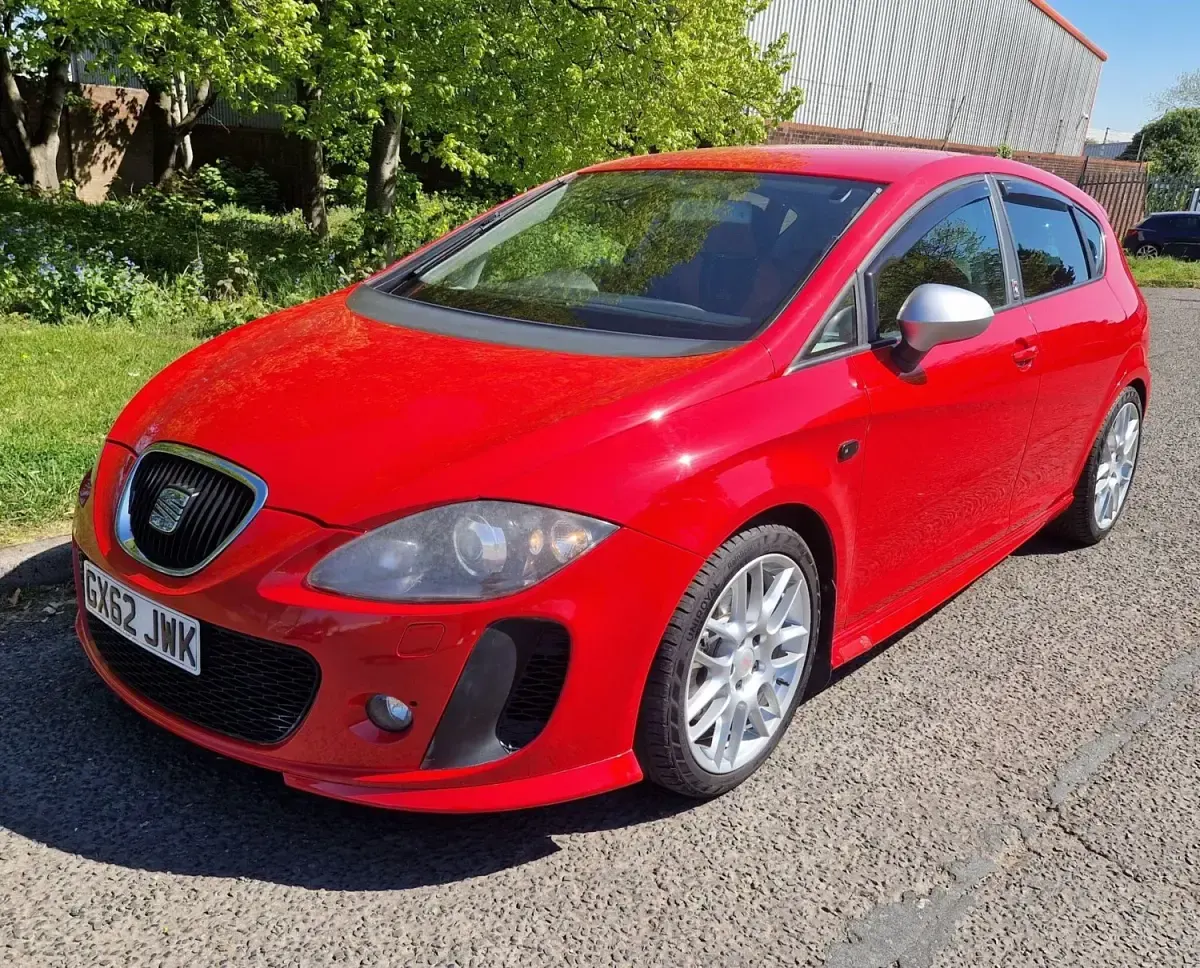 Second-hand Seat Leon FR 170 CP (125 kW) 2012 Roșu Hatchback